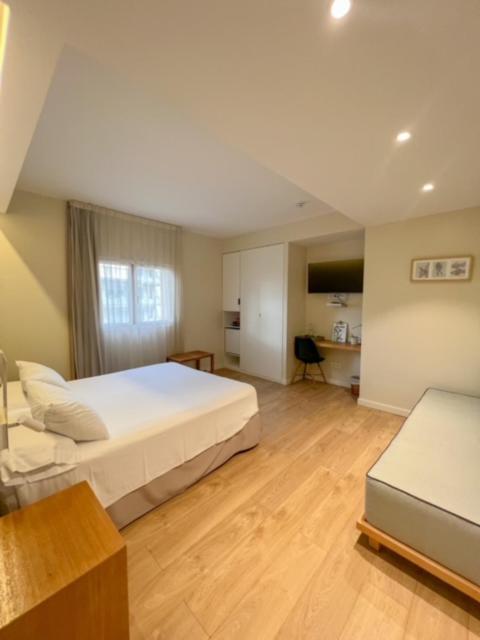 Hotel & Apartaments Thalassa Sport & Spa 罗萨斯 外观 照片