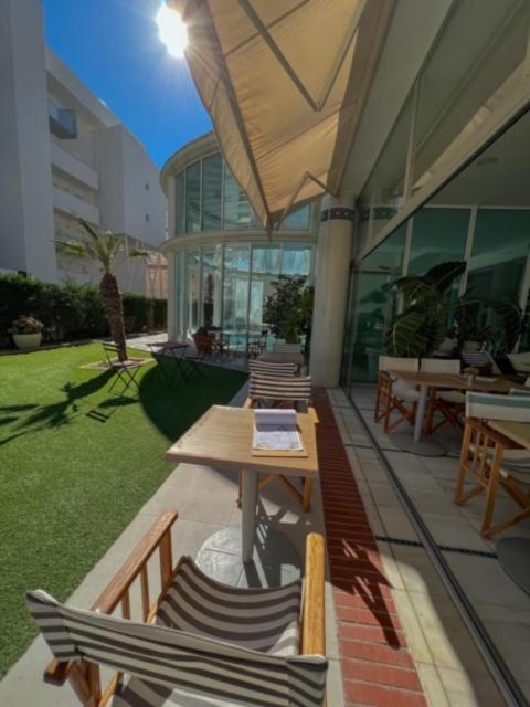 Hotel & Apartaments Thalassa Sport & Spa 罗萨斯 外观 照片