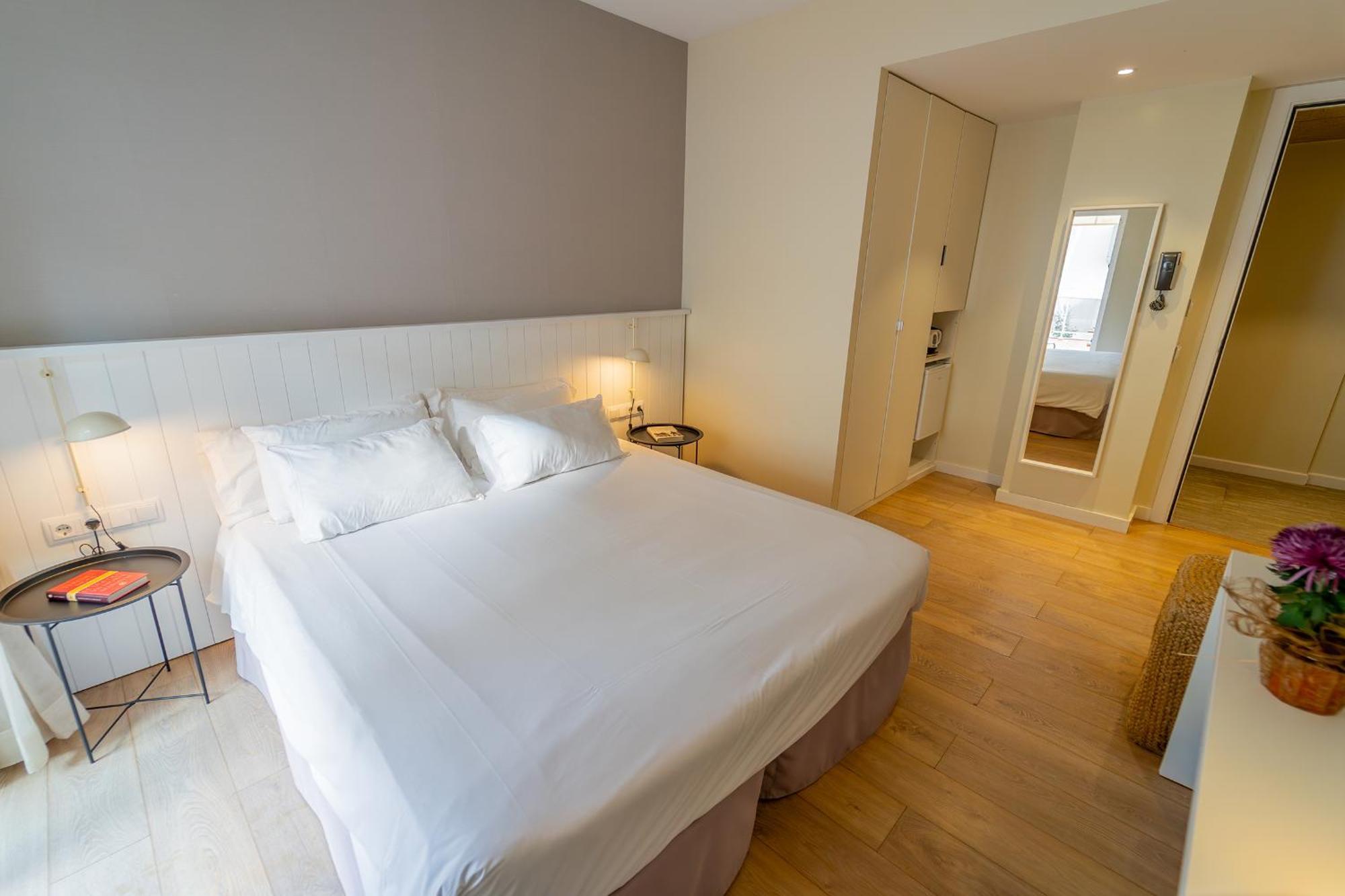Hotel & Apartaments Thalassa Sport & Spa 罗萨斯 外观 照片