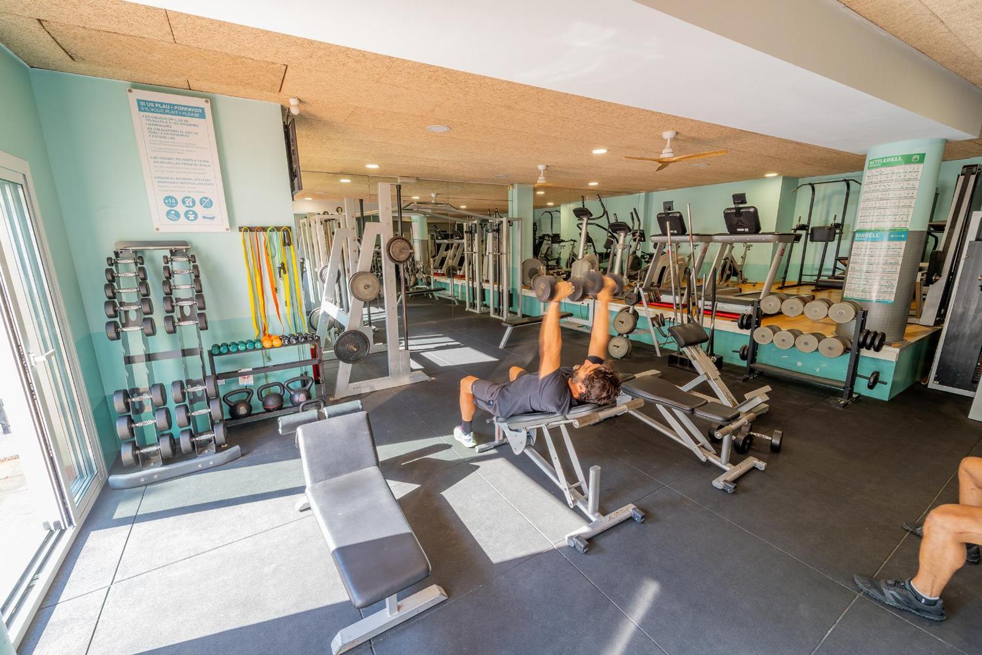 Hotel & Apartaments Thalassa Sport & Spa 罗萨斯 外观 照片