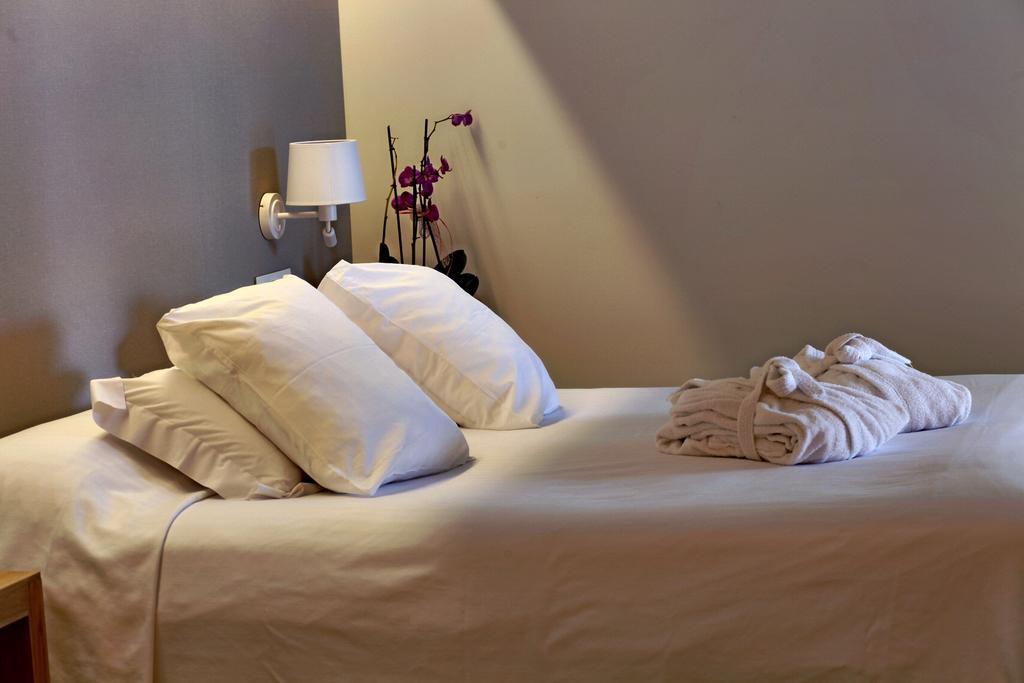 Hotel & Apartaments Thalassa Sport & Spa 罗萨斯 外观 照片
